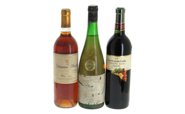 Lot de 3 bouteilles: - 1 B Muscat de Ri