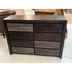 Commode moderne ouvrant à plusieurs tiro