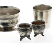 Tasse et sous-tasse en métal argenté chi
