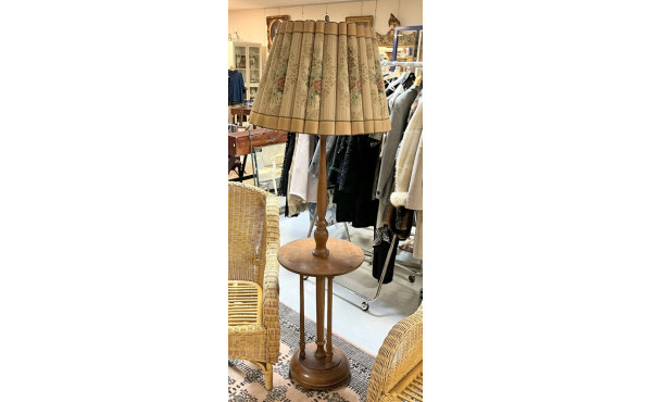 Lampadaire pied-fumeur vintage en bois a