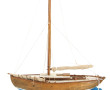 Maquette d'un côtre en bois, coque bleu 