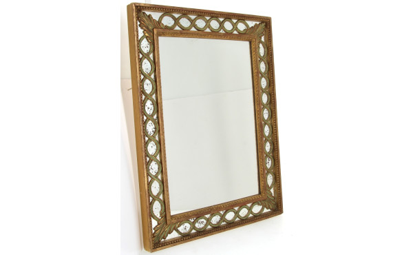 Miroir rectangulaire à encadrement doré 