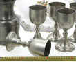 6 verres forme calice en étain, H 17,5 c