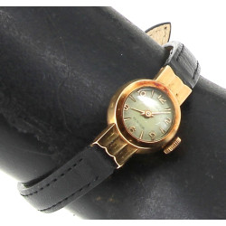 Petite montre de dame, boîtier or 18 car