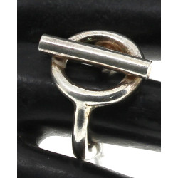 Bague moderne en argent, poids 13,70 grs