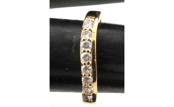 Bague moderne en plaqué or et pierres bl