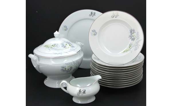 LIMOGES - Service de table en porcelaine