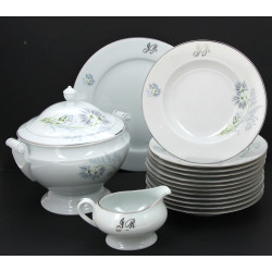 LIMOGES - Service de table en porcelaine