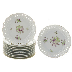 11 assiettes à gâteaux en porcelaine ajo