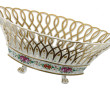 Coupe navette en porcelaine blanche et o