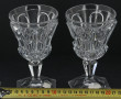 Paire de grands verres à pied en cristal