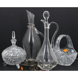 Lot de 2 carafes (une aiguière en verre 