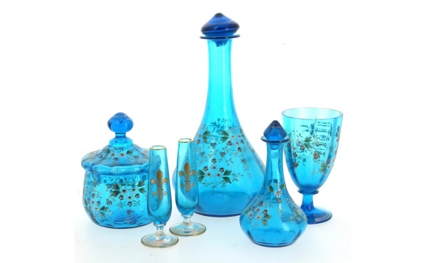 Service verre d'eau en verre bleu émaill