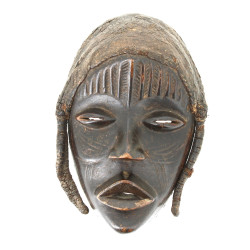 MASQUE DAN - Masque féminin Dan avec sa 