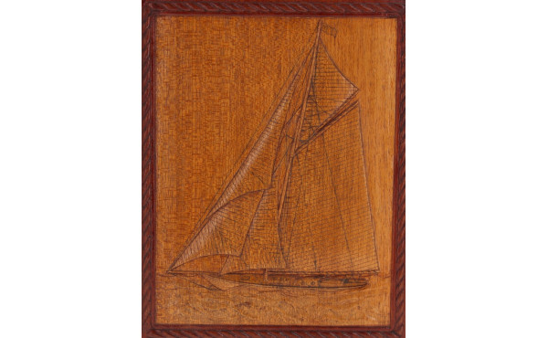 VOILIER en mer - Panneau en bois sculpté
