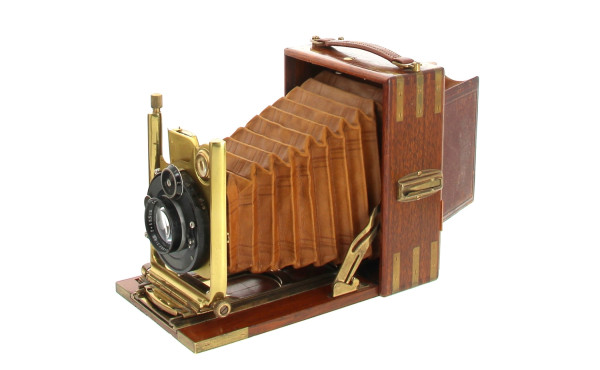 Appareil photo en bois vernis HEMAX 9x12