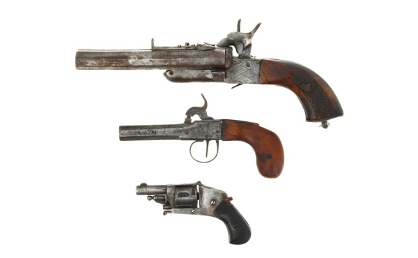 Lot de pistolets XIXème: un pistolet à c