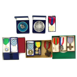 Lot de médailles militaires: Médaille d'