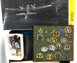 INSIGNES - Valise de marin garnie de pho