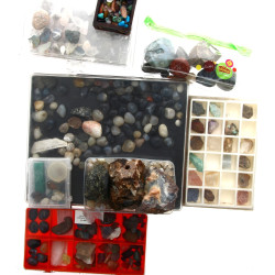 Collection de pierres et minéraux