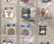 INSIGNES - Classeur de 54 insignes essen