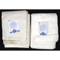 Lot de draps anciens dont brodés