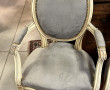 Paire de fauteuils de style Louis XVI (q