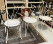 3 chaises de jardin en fer laqué blanc, 