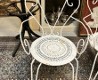 3 chaises de jardin en fer laqué blanc, 