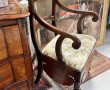 Fauteuil anglais recouvert d'un tissu fl