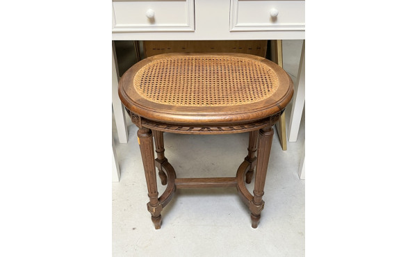 Tabouret de piano à assise cannée de sty