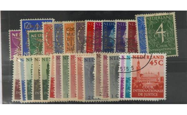PAYS BAS -Ensemble de timbres de service