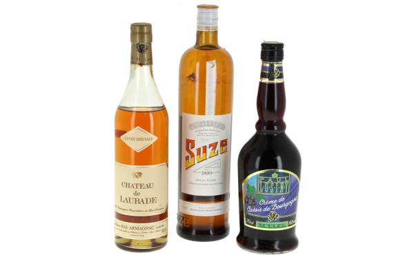 Lot de 3 bouteilles d'alcool: - Bas Arm