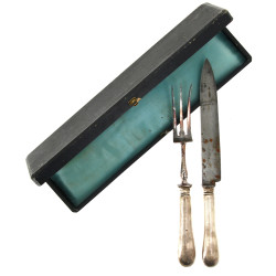 Couvert à découper en argent, manches en