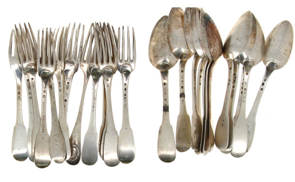 14 fourchettes et 12 cuillères en argent