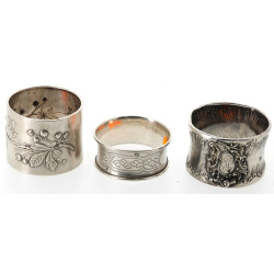 Trois anneaux de serviette en argent, po