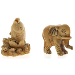 CHINE Xxème - Lot de 2 netsukés à thème 