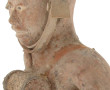 Statuette en terre cuite, rapportée du M
