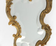 Petit miroir en bronze doré de style roc