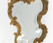 Petit miroir en bronze doré de style roc