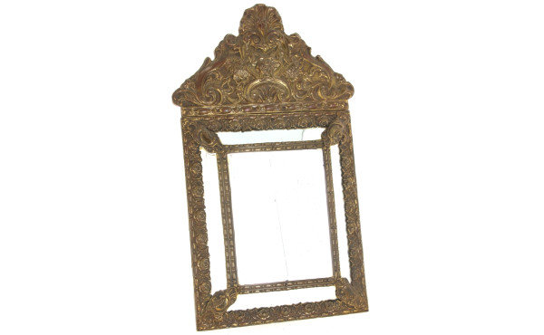 Petit miroir à parcloses en laiton repou