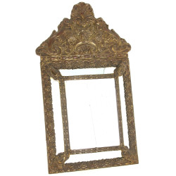 Petit miroir à parcloses en laiton repou