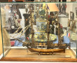 Maquette en bois de l'ASTROLABE.Sous vit