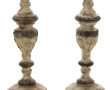Paire de bougeoirs en bois peint et méta