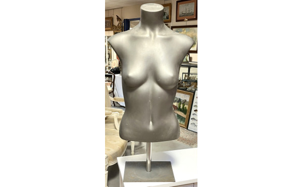 Buste de mannequin Pimkie sur support