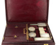 Valise de voyage en cuir bordeaux, vers 