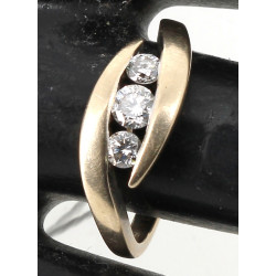 Bague en or jaune 18 cts, poinçon tête d