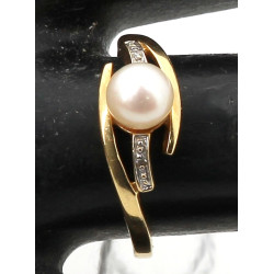 Bague en or jaune 18 carats et perle, tr