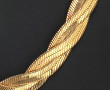 Collier en métal doré à maille plate tre