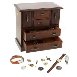 Coffret à bijoux garni de bijoux fantais